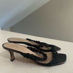 Stuart Weitzman Kitten Heel Sandals‎ Open Toe Beaded Black Brown 6.5